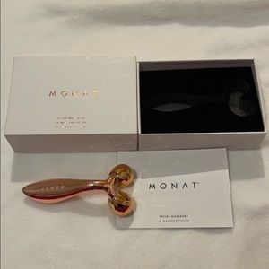 Monat Facial Massager